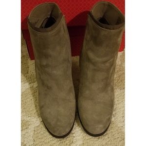 JustFab Gray boots